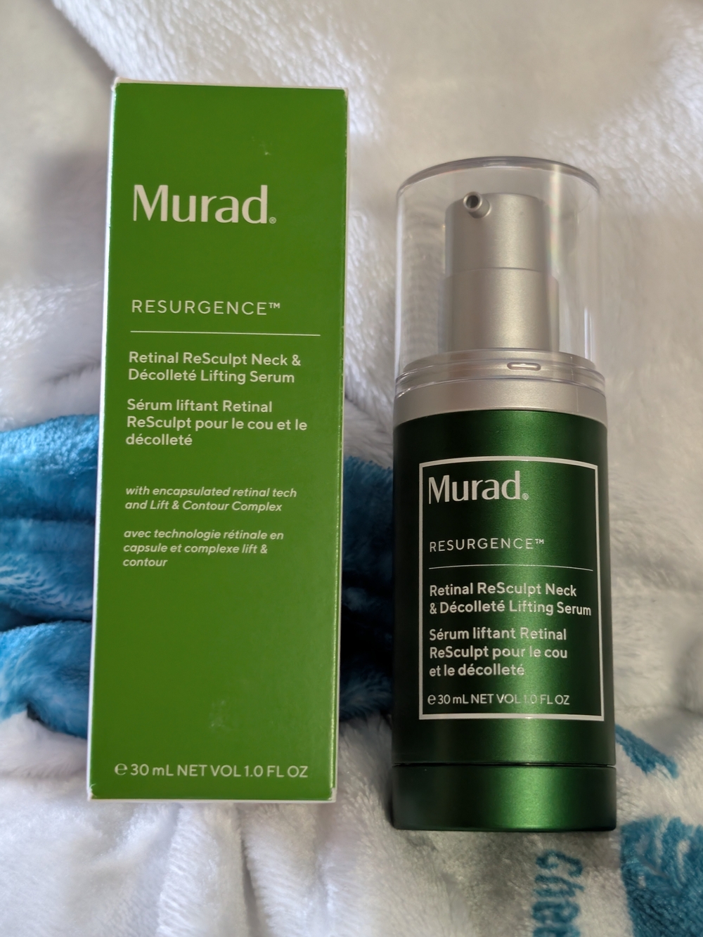 Murad Resurgence Retinal ReSculpt Neck & Décolleté Lifting Serum - Green